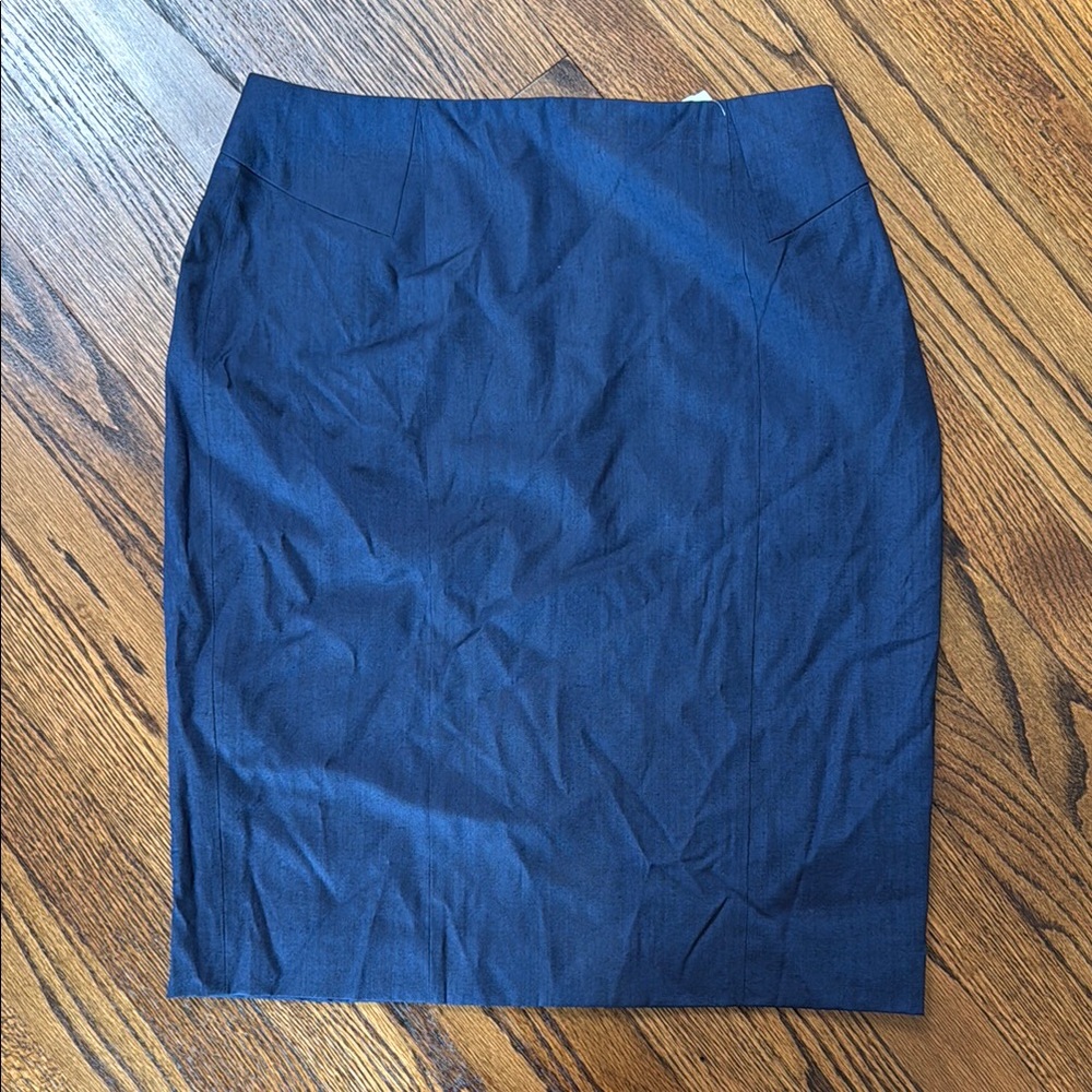 B6 Boss Hugo Boss Women’s 6 Dark Blue Pencil Skirt